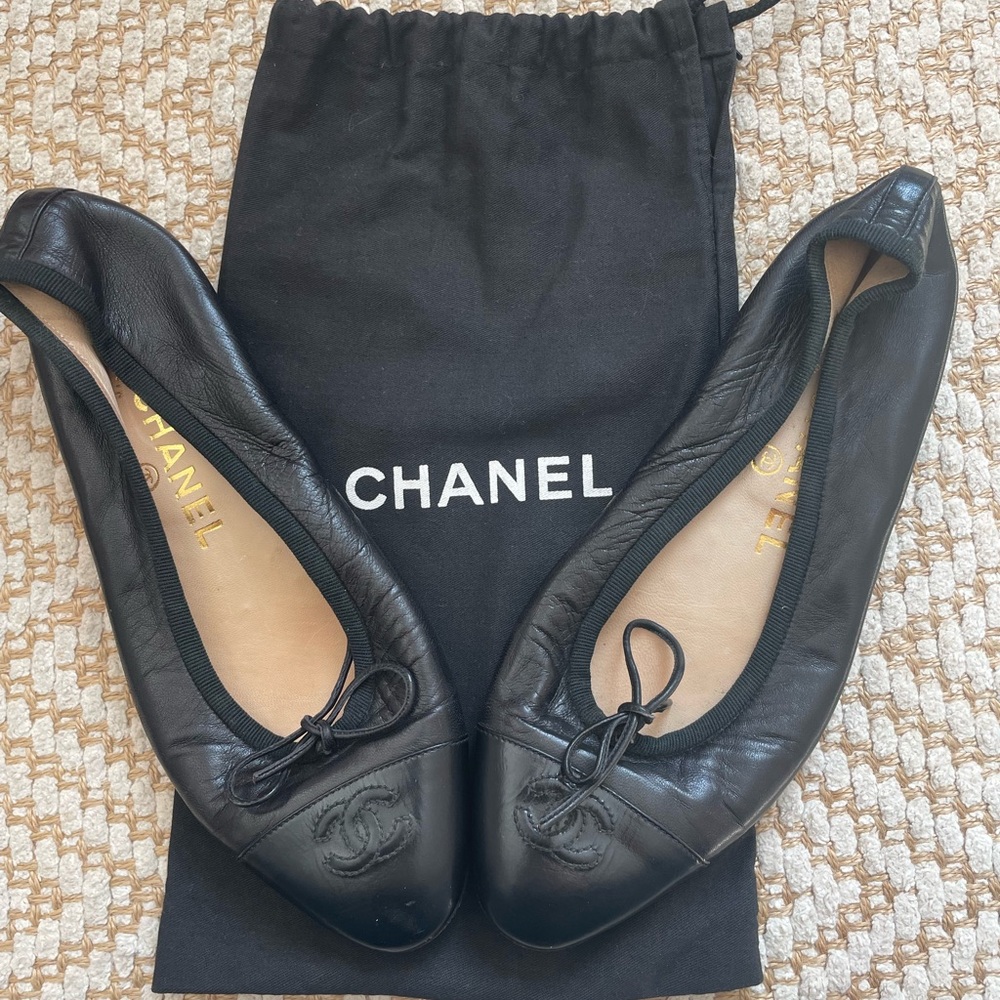 Chanel flats, size 38 or 7 1/2
